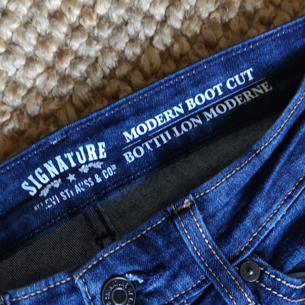 Levi's Signature boot cut jeans - Picture 2 of 11